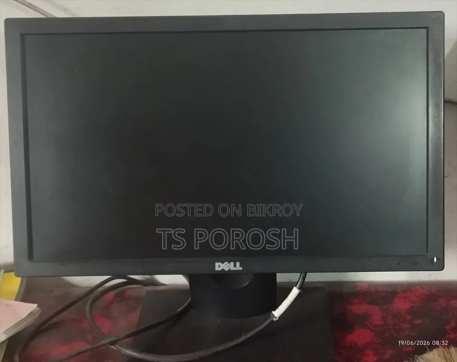 19 Inch Monitor