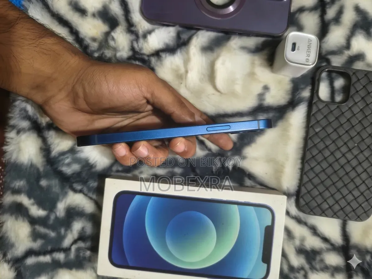 Apple iPhone 12 64 GB Blue