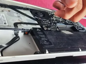 Laptop Apple MacBook Pro 2012 1GB Intel Core I5 HDD+SSD 256GB