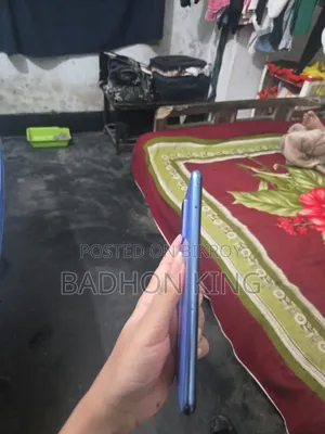 Vivo V21e 128 GB Blue