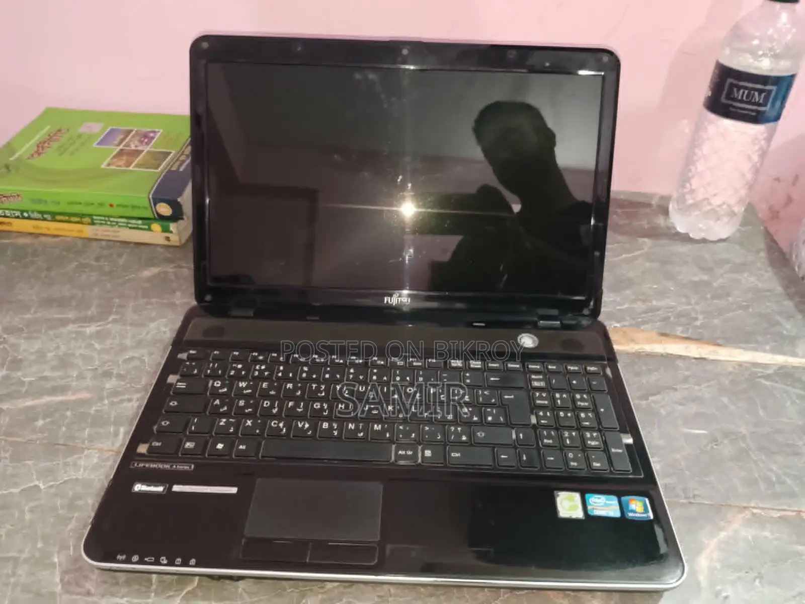 Laptop Fujitsu Lifebook AH531 2GB Intel Core I3 HDD 500GB