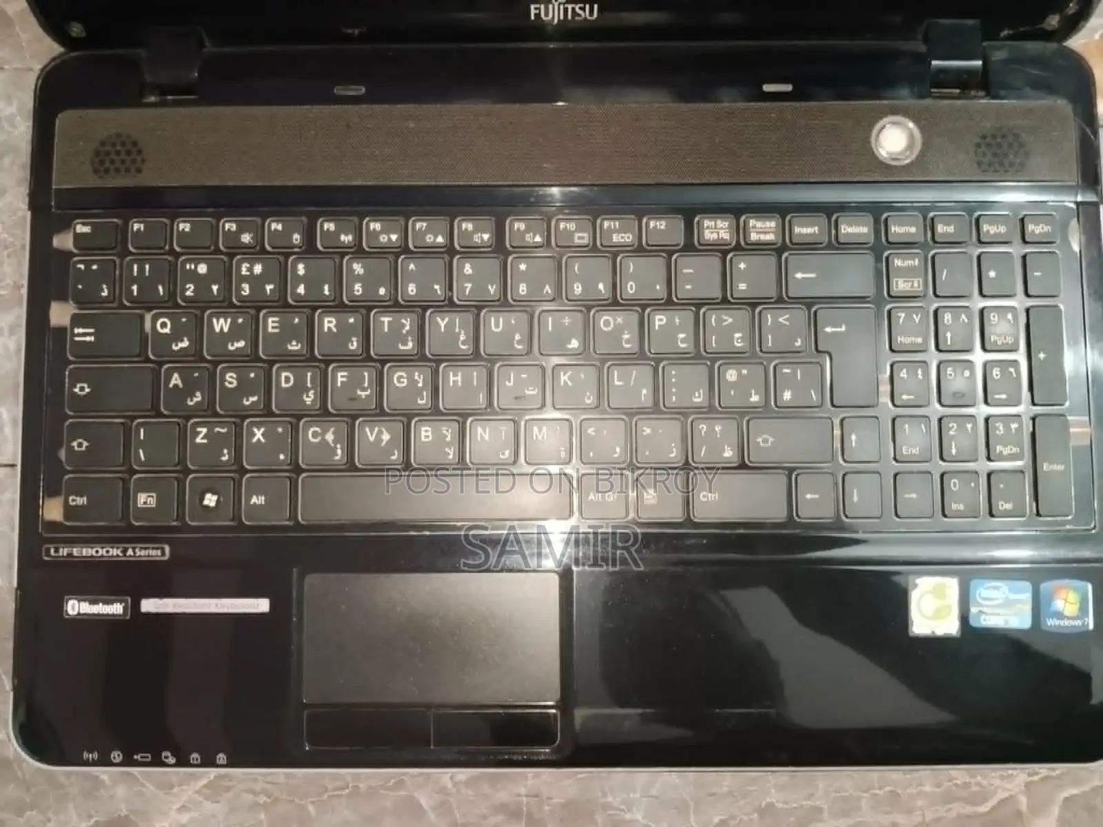 Laptop Fujitsu Lifebook AH531 2GB Intel Core I3 HDD 500GB