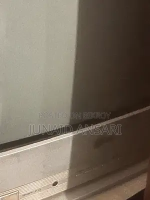 ফুটবল বিশ্বকাপ উপলক্ষে CRT টিভি বিক্রয় সাথে টেবিল