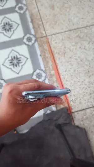 আইকিউওও জেড১০ ২৫৬ জিবি ব্লু