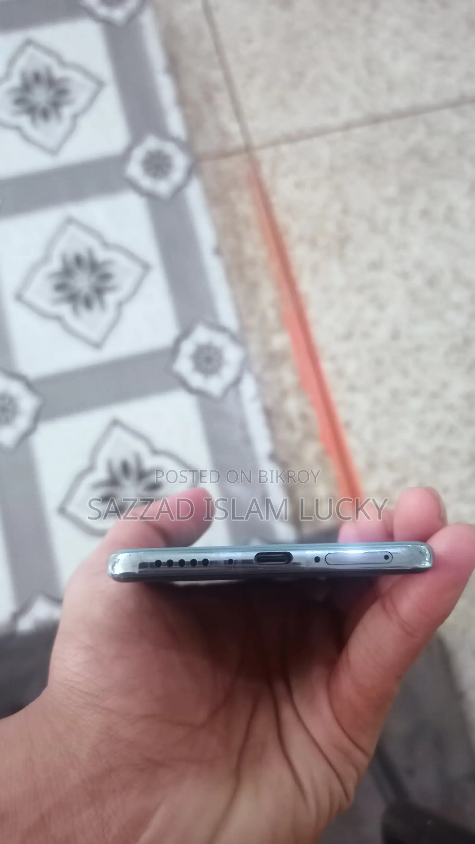 আইকিউওও জেড১০ ২৫৬ জিবি ব্লু