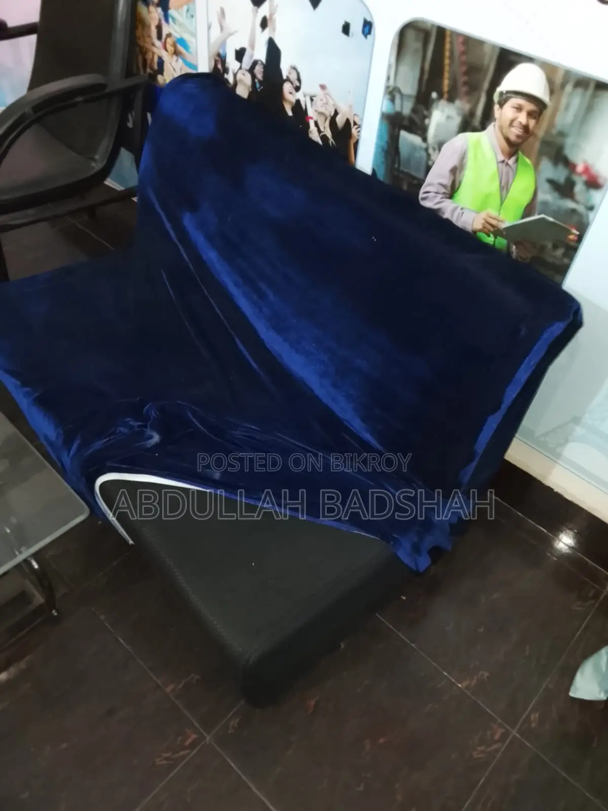 অফিসের জন্য চেয়ার, টেবিল এবং সোফা