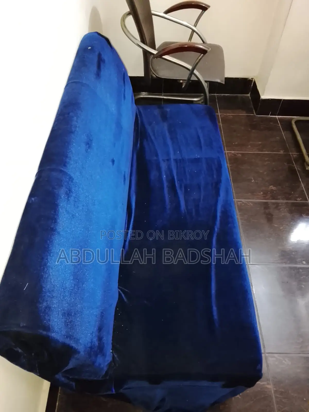 অফিসের জন্য চেয়ার, টেবিল এবং সোফা