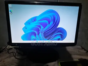 Desktop Computer Gigabyte GB-BXi5-4570R 8GB Intel Core I5 SSHD+SSD 1T