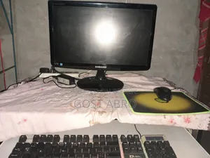 Desktop Computer Gigabyte GB-BXi5-4570R 8GB Intel Core I5 SSHD+SSD 1T