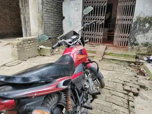 Bajaj Platina 100 2016 Red