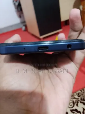 Vivo Y04 64 GB Black