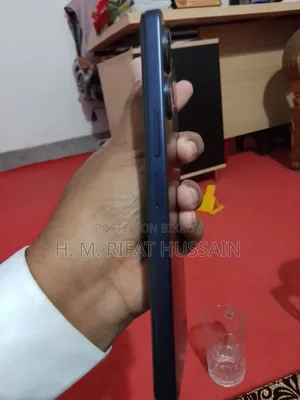 Vivo Y04 64 GB Black
