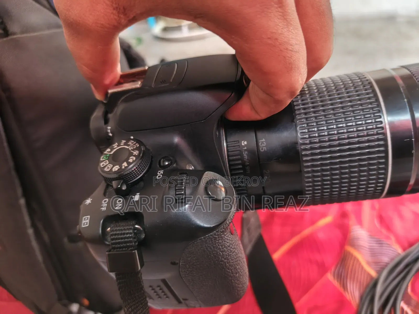 Canon 700d 75-300mm Zoom Lens সহ পুরো ক্যামেরা সেটআপ বিক্রি হবে।