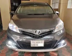 Toyota Vitz 2012 Gray