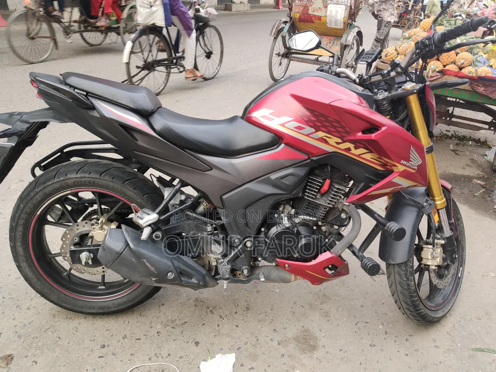 Honda Hornet 2025 Red