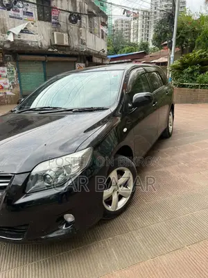 টয়োটা করোলা ফিল্ডার ২০১২ কালো