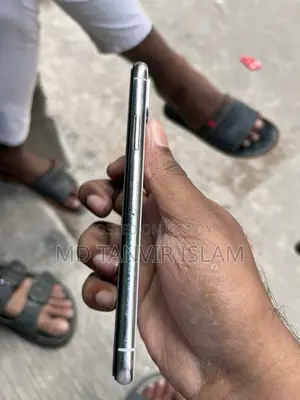 Apple iPhone X 64 GB White