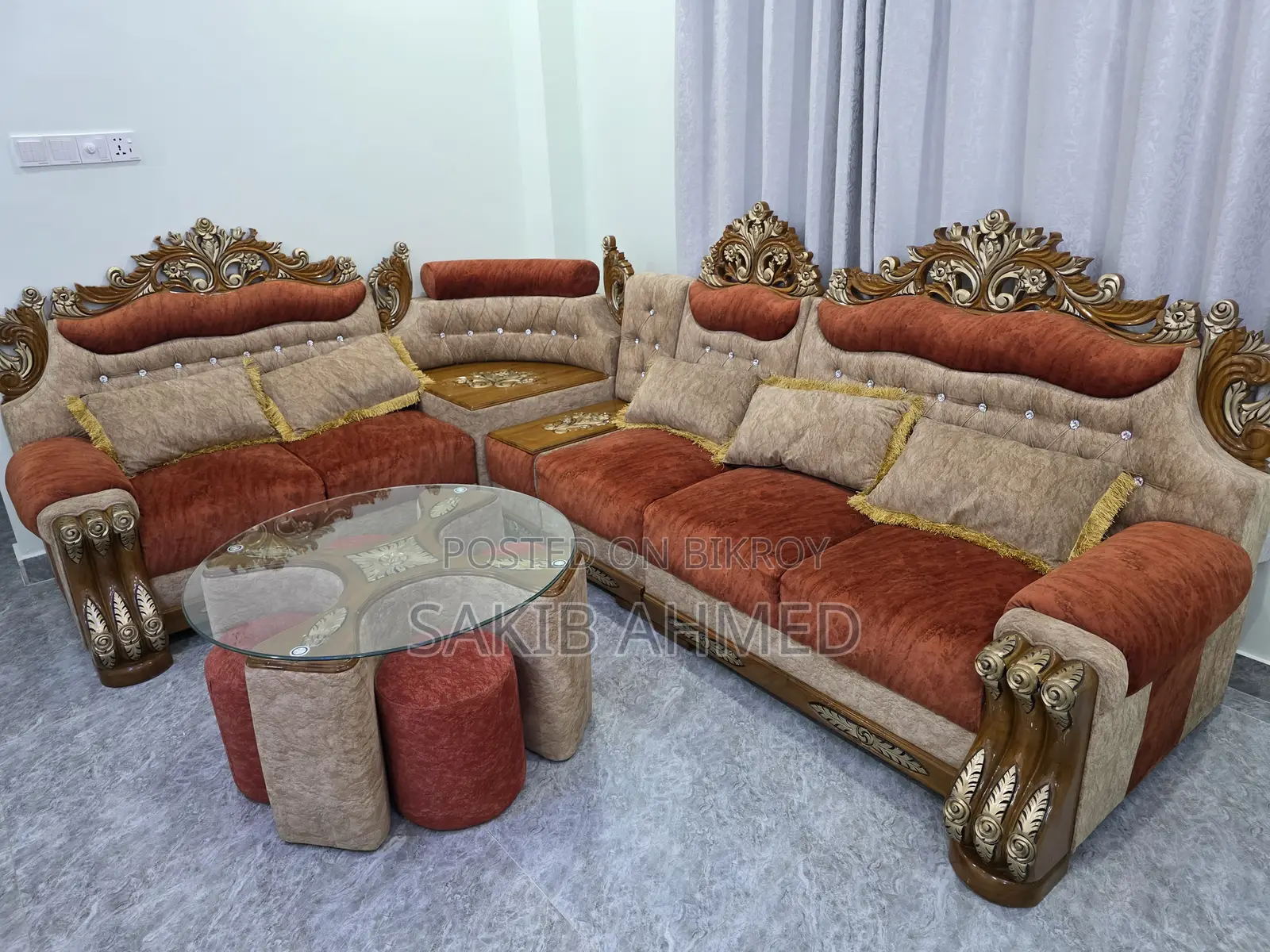 Modern Six Seater Corner Set