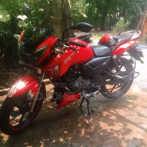 টিভিএস অ্যাপাচি আরটিআর ১৬০ ২ভি ২০১৮ লাল