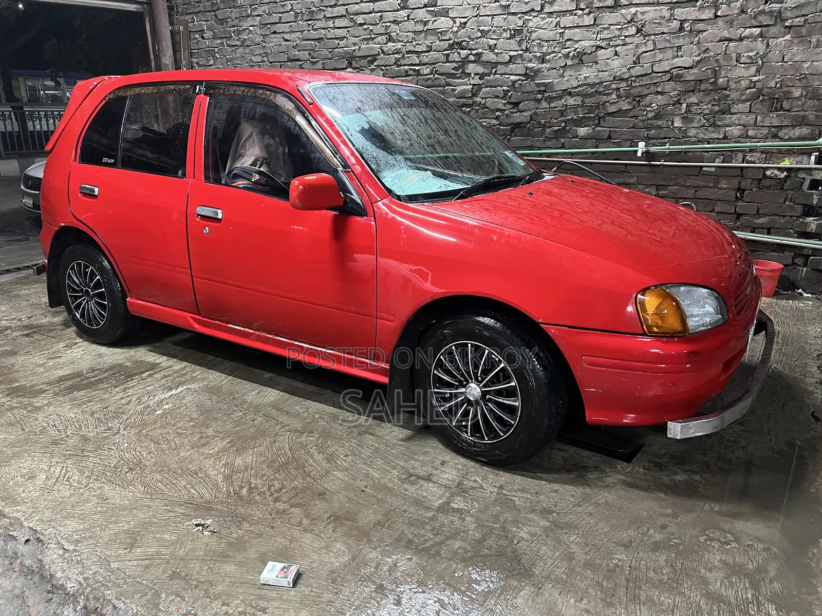 Toyota Starlet 2003 Red