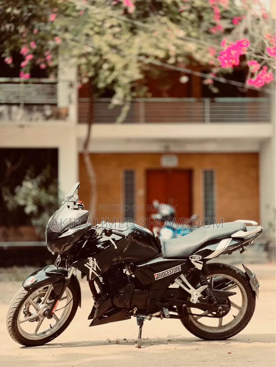 TVS Apache RTR 160 2V ABS 2013 Beige