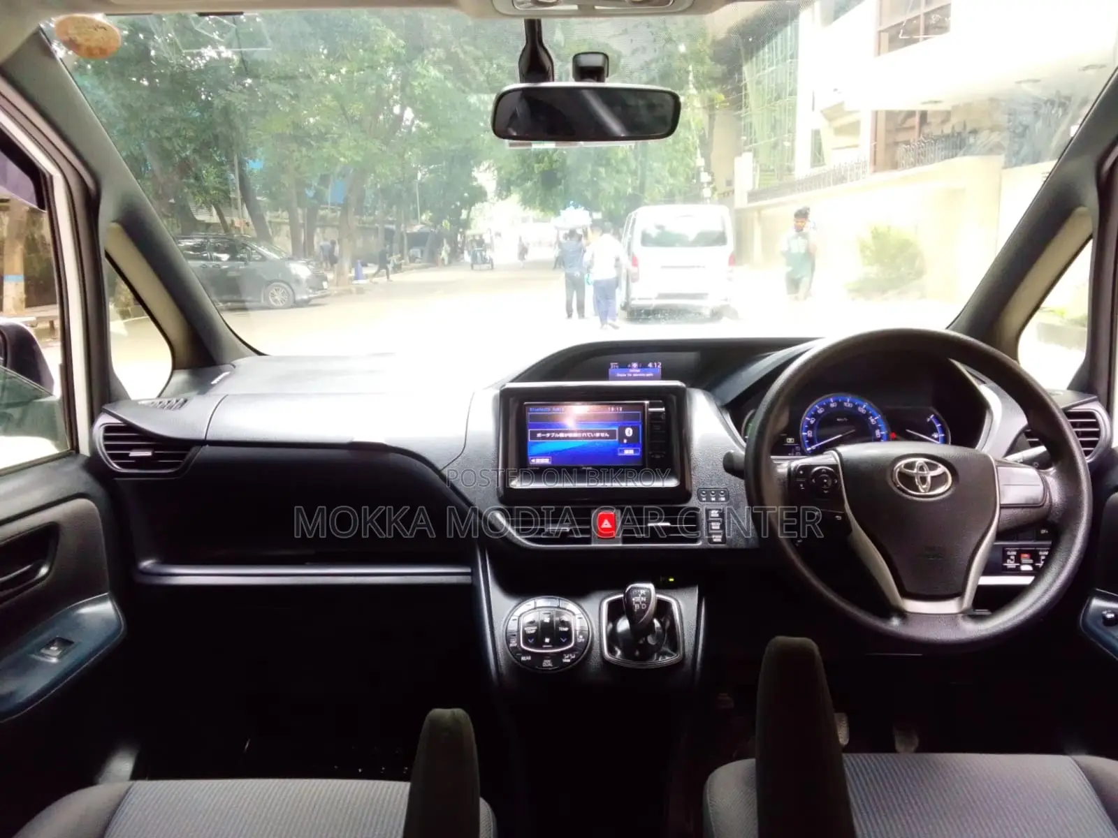 Toyota Noah 2015 Pearl