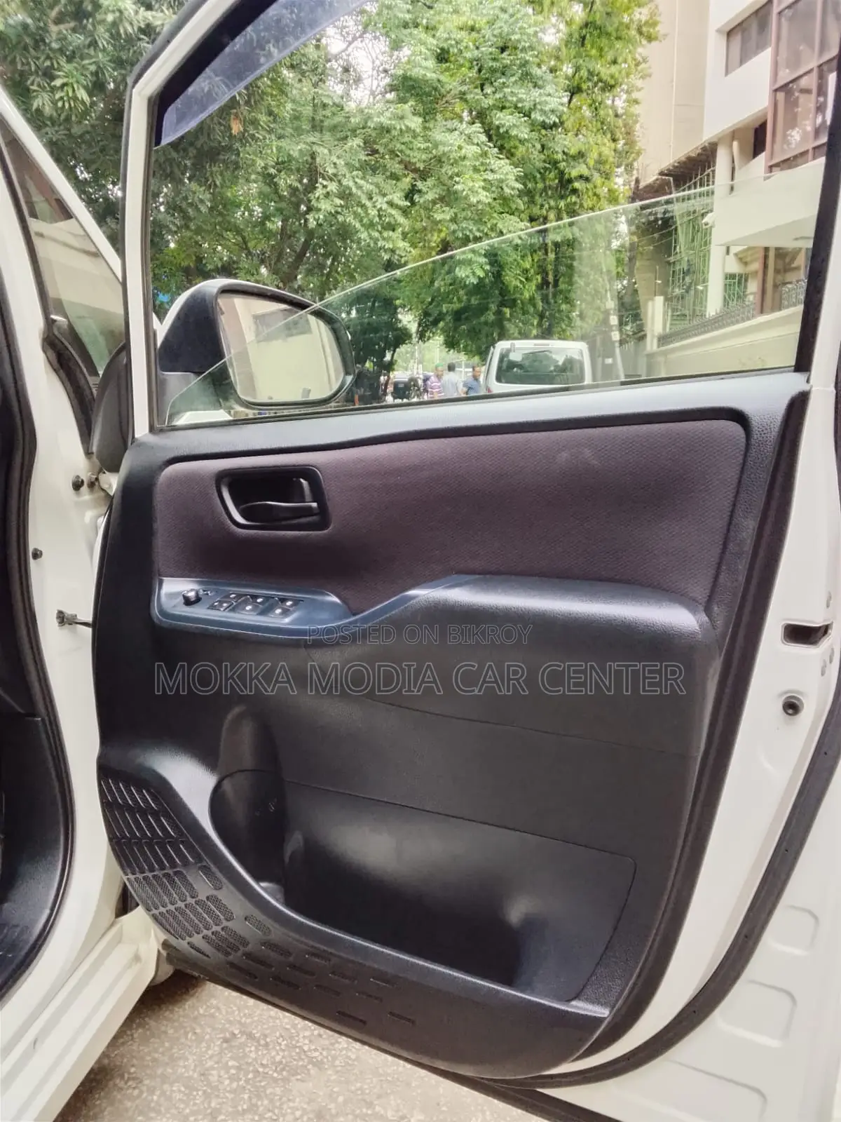 Toyota Noah 2015 Pearl