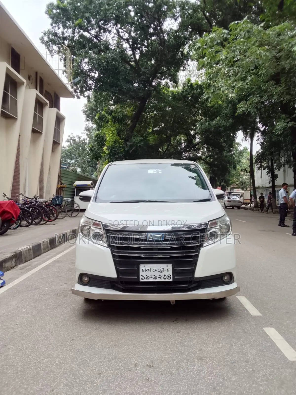 Toyota Noah 2015 Pearl