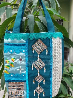 লেডিস হ্যান্ডব্যাগ