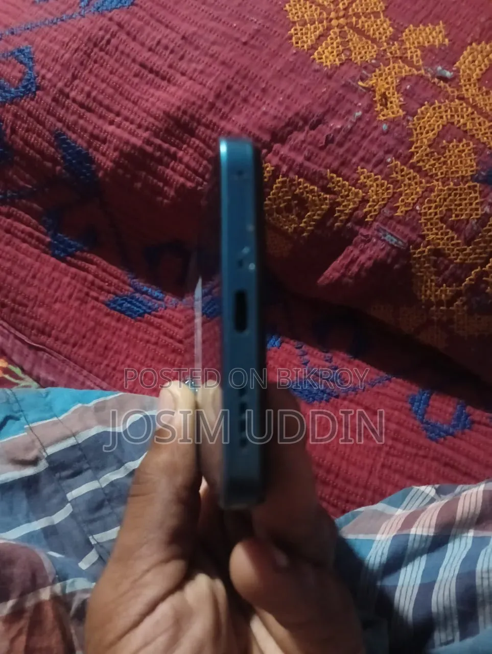 নতুন রিয়েলমি জিটি মাস্টার এডিশন ১২৮ জিবি ব্লু