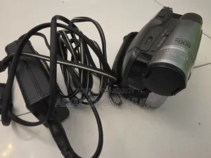 হ্যান্ডি ক্যামেরা