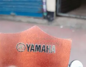 Yamaha Ukulele Indonesian