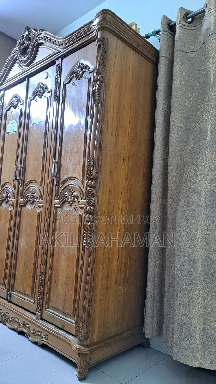 Teak Wood Almirah