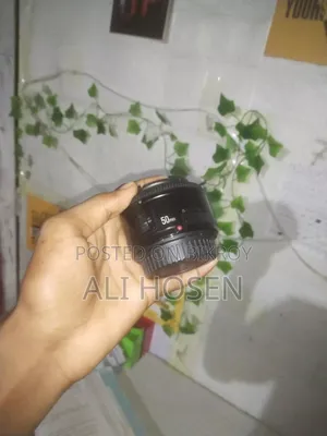 ক্যানন ৭০০ডি ডিএসএলআর ক্যামেরা