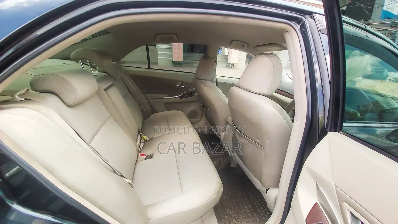 Toyota Premio 2011 Black