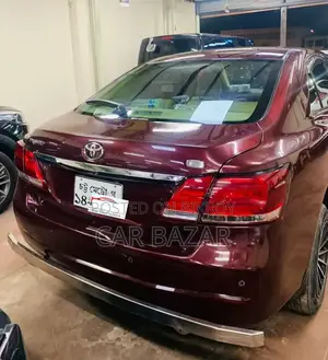 Toyota Premio 2018 Maroon