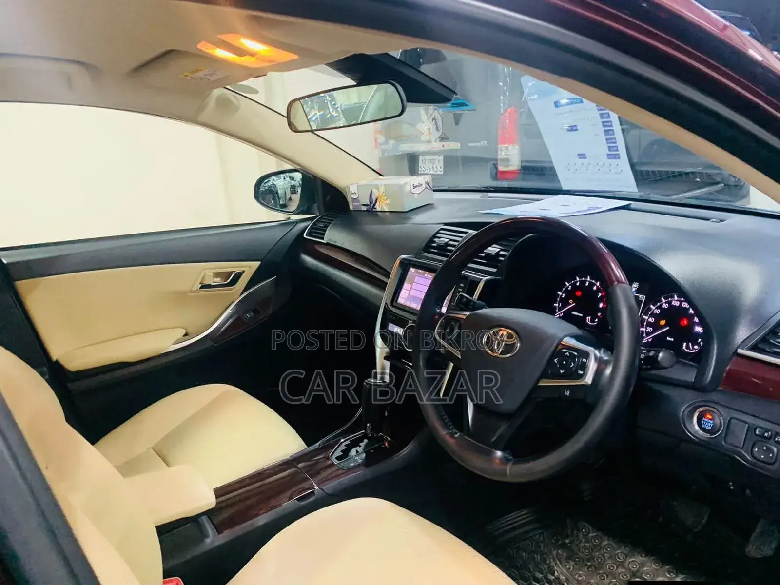Toyota Premio 2018 Maroon