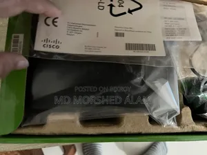 Cisco Sg95d-08 8-Port Gigabit Desktop Switch Box.