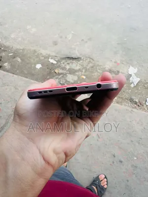 ওপ্পো এফ১৭ প্রো ১২৮ জিবি লাল