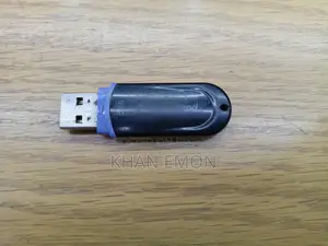 ব্যবহৃত ট্রানসেন্ড ৮জিবি ইউএসবি পেন ড্রাইভ