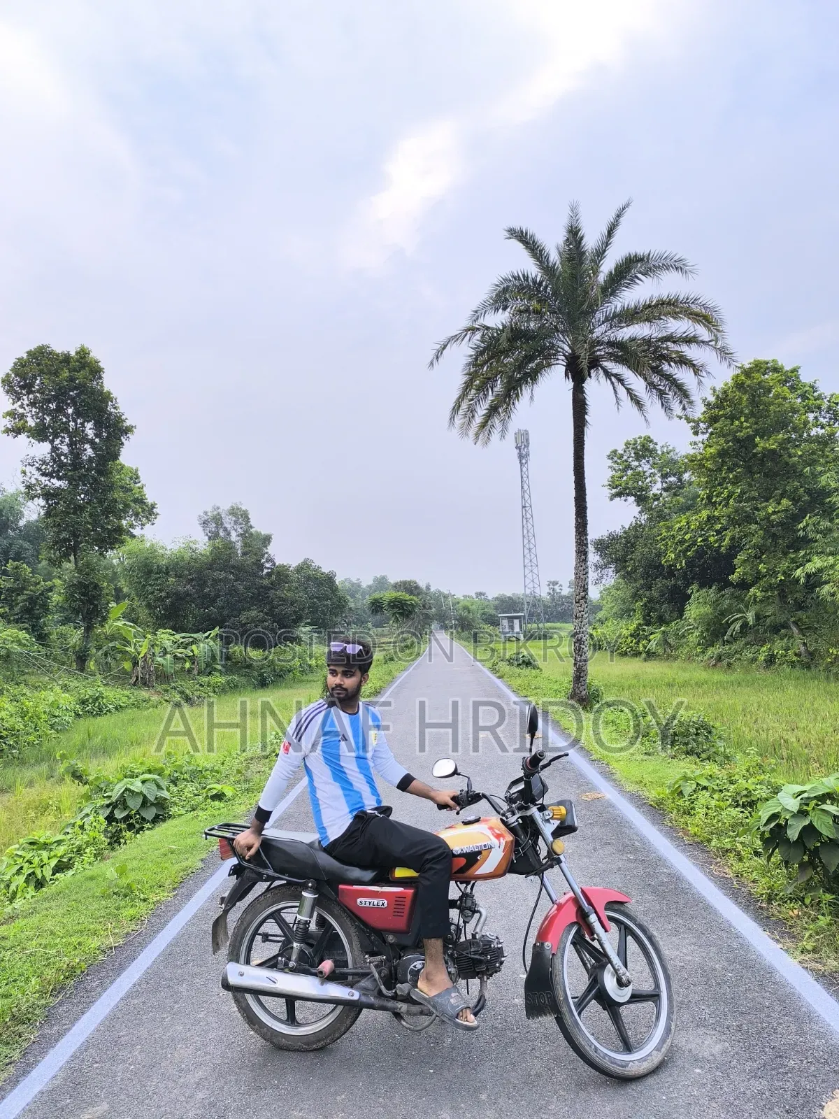 ওয়ালটন ফিউশন ১১০ ২০১৮ কালো