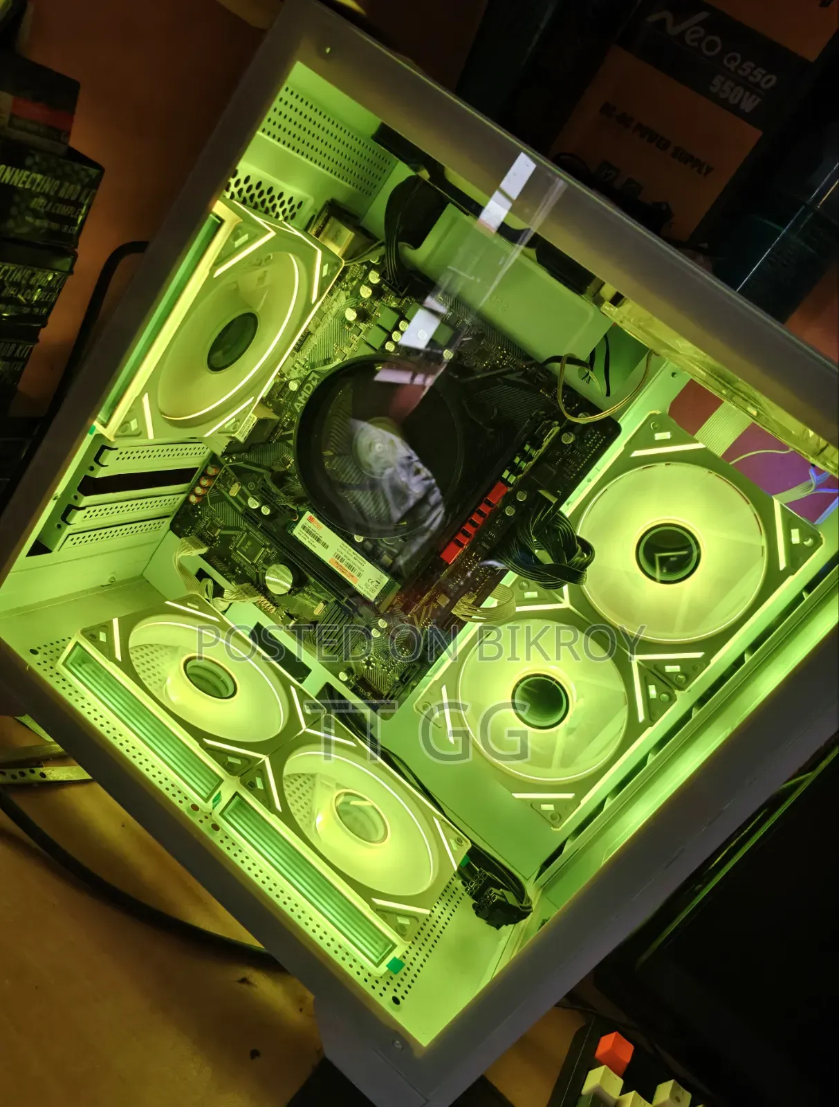 Desktop Computer 8GB AMD Ryzen 5 SSD 256GB