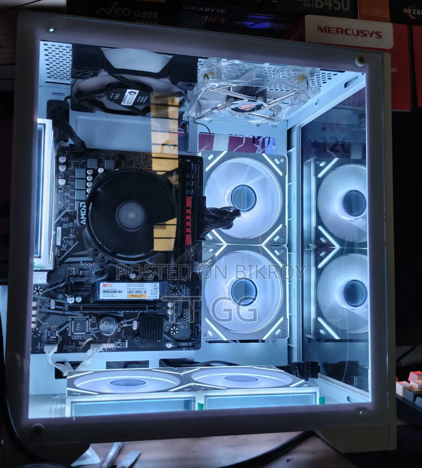 Desktop Computer 8GB AMD Ryzen 5 SSD 256GB