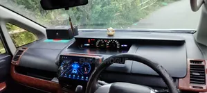 Toyota Noah 2012 Silver