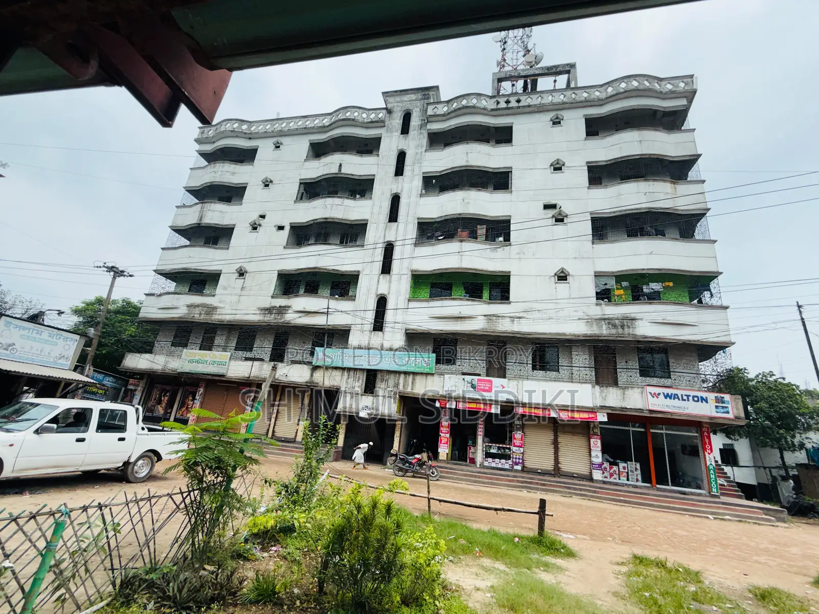 18 Bedroom House in Dhamrai for Sale