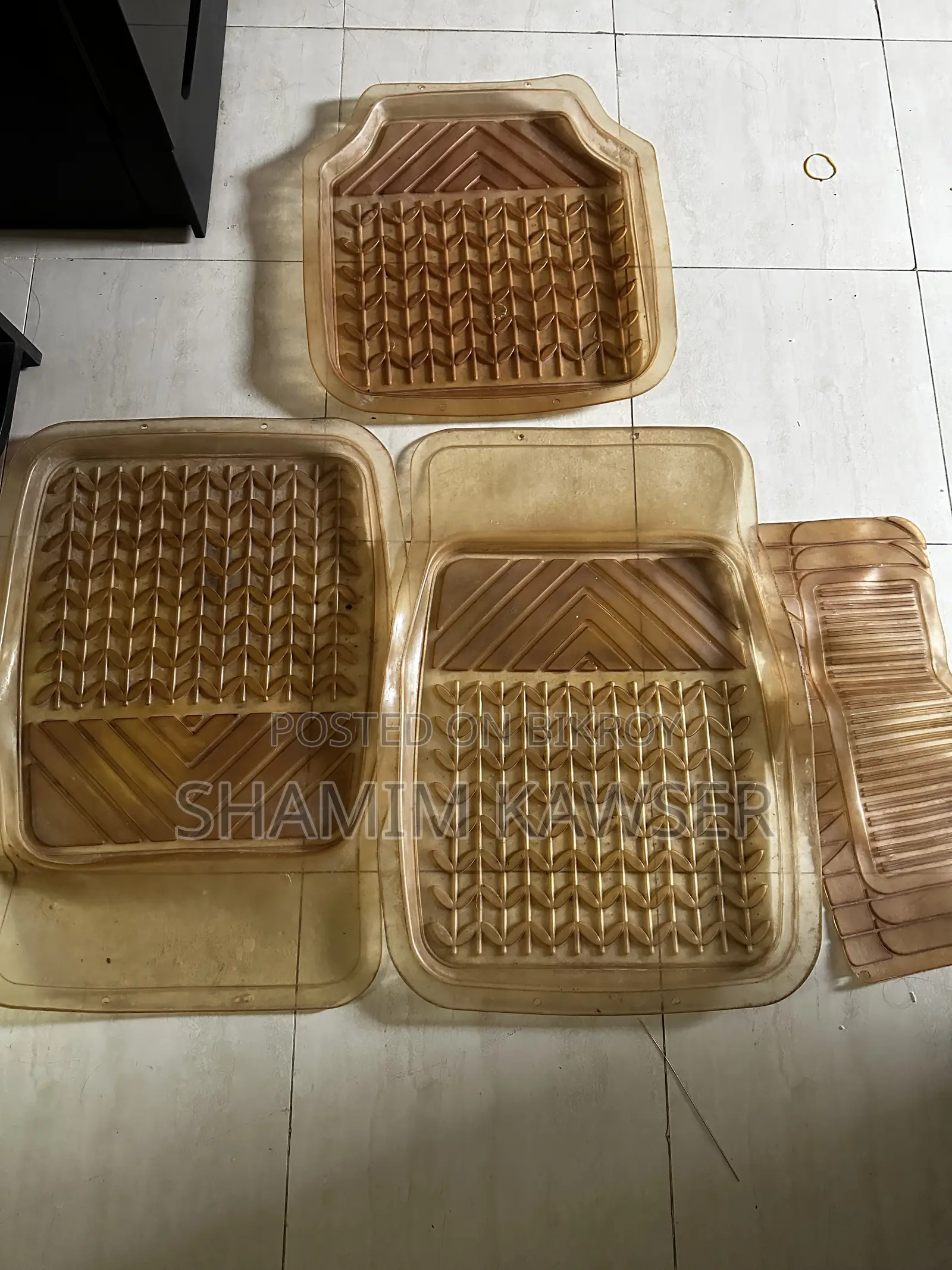 কার ইউনিভার্সাল ফ্লোর ম্যাট