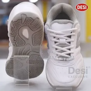 BMTF Sneaker Size 07/41