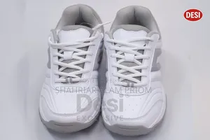 BMTF Sneaker Size 07/41