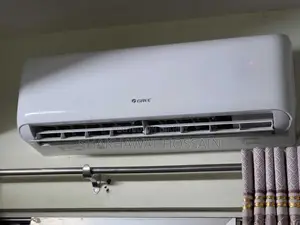 Gree 1.5 Ton Non-Inverter Split AC | 2024 | Excellent Condition