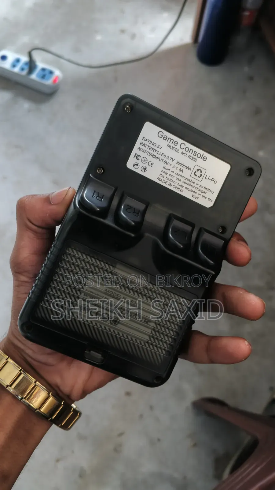 R36s Handheld Retro Gaming Console